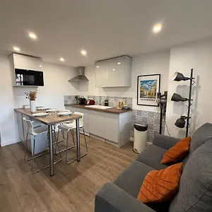 L'amandier - Joli T3 Neuf Centre A 2 Pas De La Rotonde Mirabeau Et Des Allees Provencales Aix-en-Provence